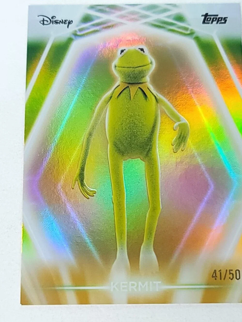 Kermit Topps 2026 Disney Neon Gold Holo Refractor Limited 41/50 - Picture 1 of 4